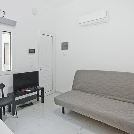 Thetis Mini Apartment Piraeus Exterior photo